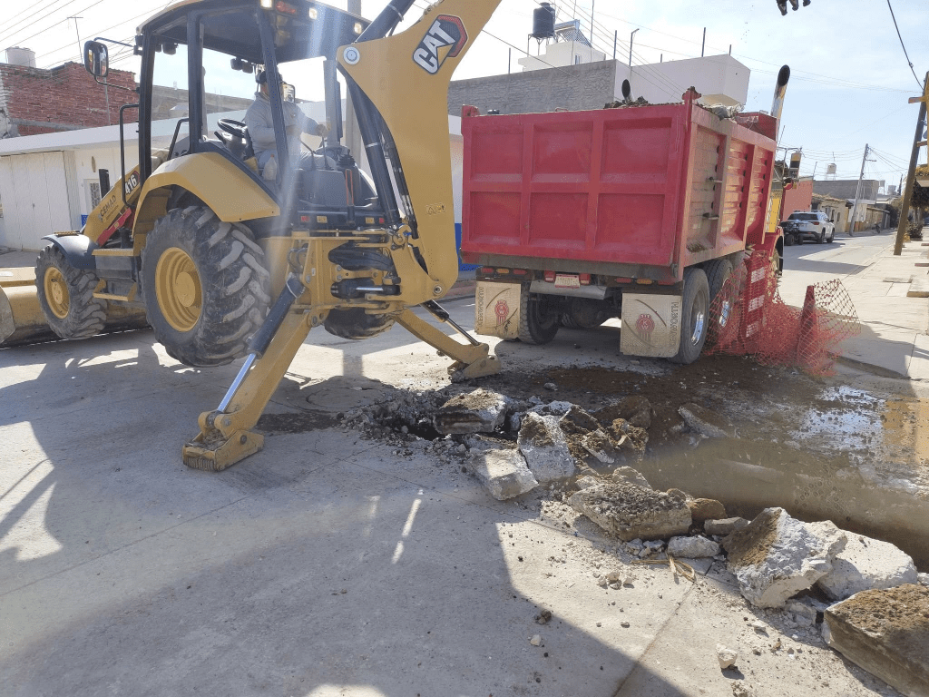 Reconstrucción del drenaje de la calle Guadalupe&nbsp;Victoria