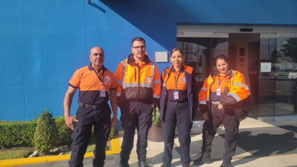 Elementos de Protección Civil de Atotonilco viajan a&nbsp;Toluca.