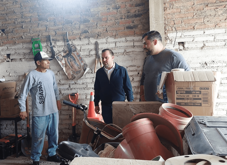 El diputado Local Alonso Vázquez se reúne en la barca con director de&nbsp;SIBAPAS