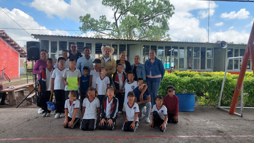 Alonso Vásquez recorre el Municipio de&nbsp;Ayotlán