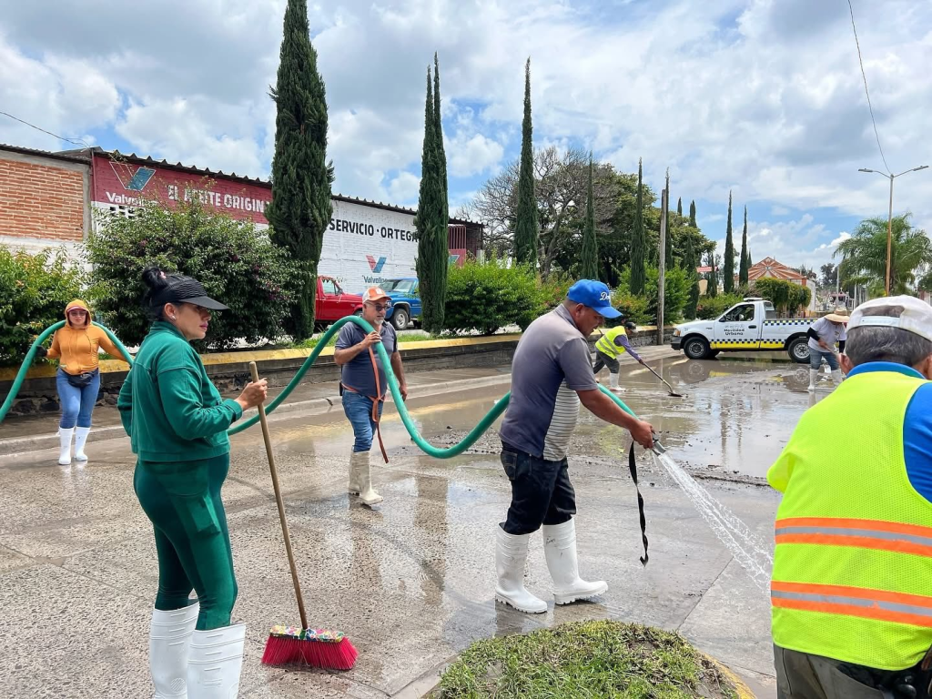 Gobierno de Jamay continúa fortaleciendo la limpieza de calles con apoyo institucional y&nbsp;ciudadano