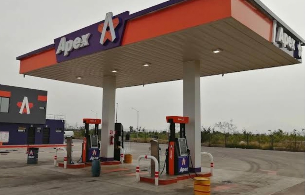 📰 Gasolina presuntamente contaminada deja decenas de vehículos varados en La Barca,&nbsp;Jalisco