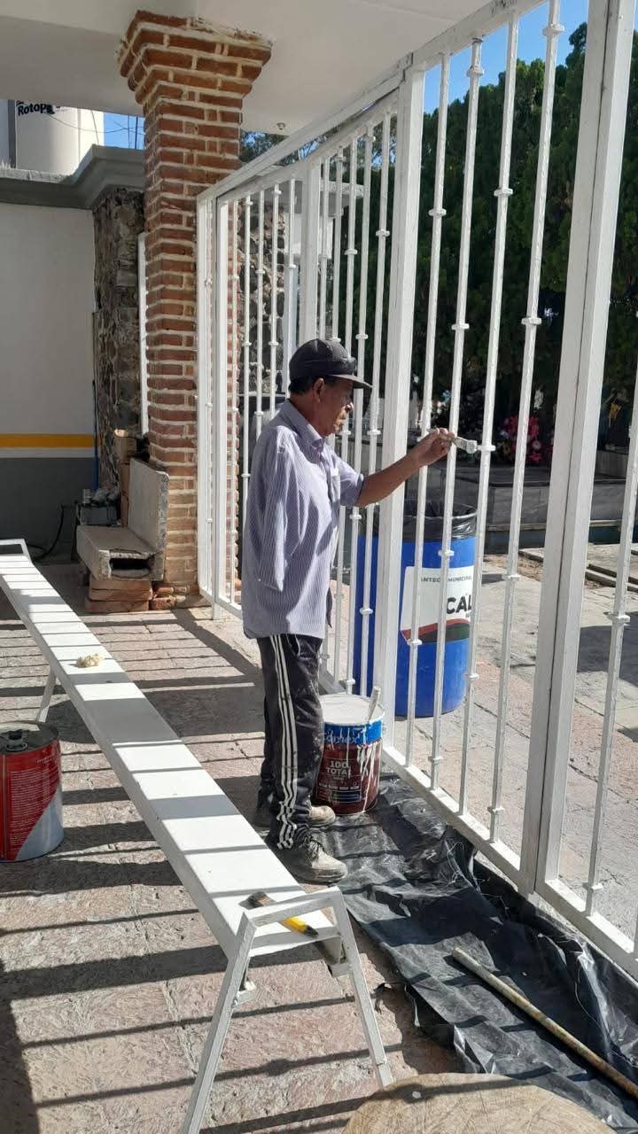 Continúan labores de mantenimiento en el Panteón&nbsp;Municipal