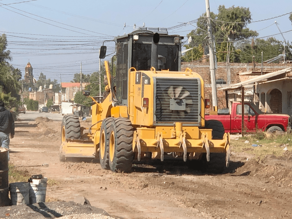 Briseñas realiza trabajos de rehabilitación en vialidades de la comunidad de El&nbsp;Paso