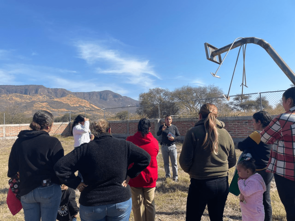 Regidor Sergio García Islas fortalece vínculo con el sector educativo en La&nbsp;Barca