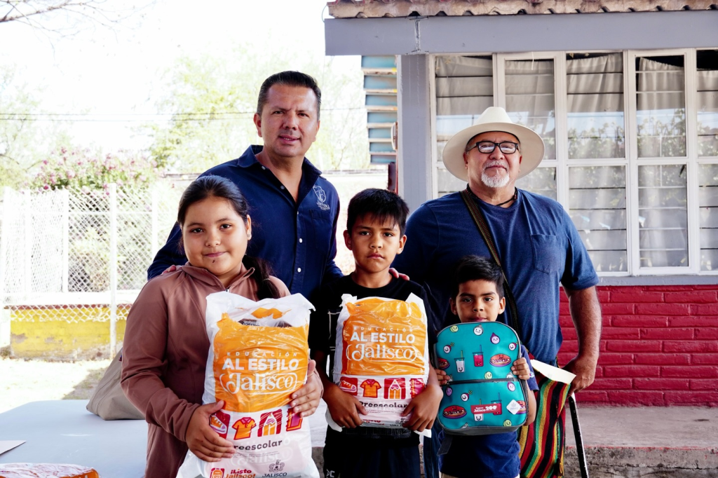 Jamay entrega segunda etapa de Paquetes Escolares “Listo Jalisco&nbsp;2025”