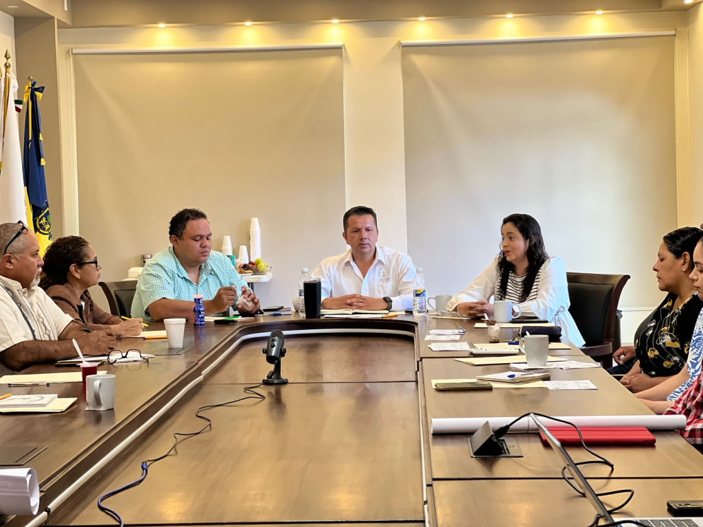 Jamay impulsa proyecto educativo integral