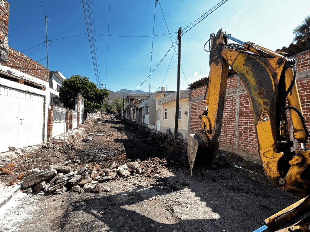 Carlos Soto impulsa pavimentación integral en&nbsp;Atecucario