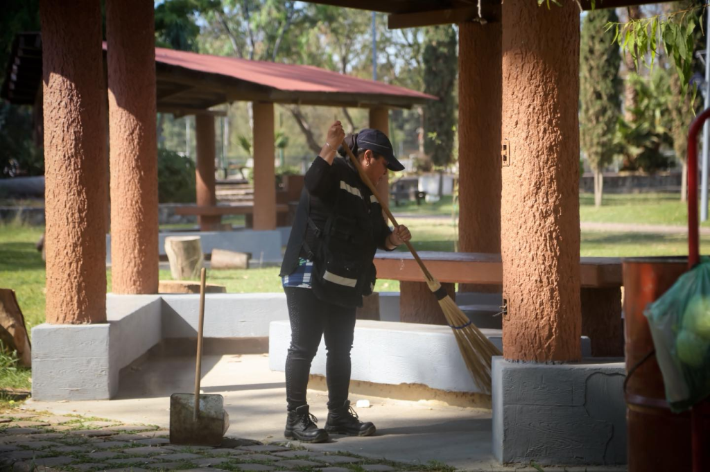 Mantenimiento integral en el Parque Metropolitano de&nbsp;Ocotlán