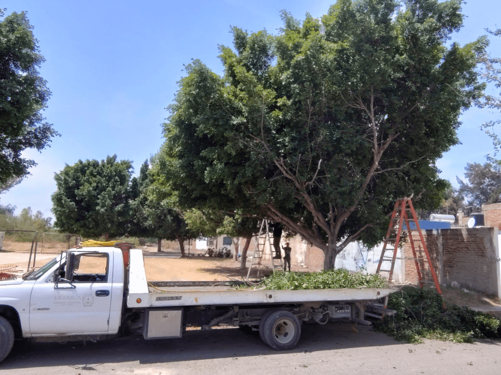 Restauración de cancha en Villa&nbsp;Fuerte