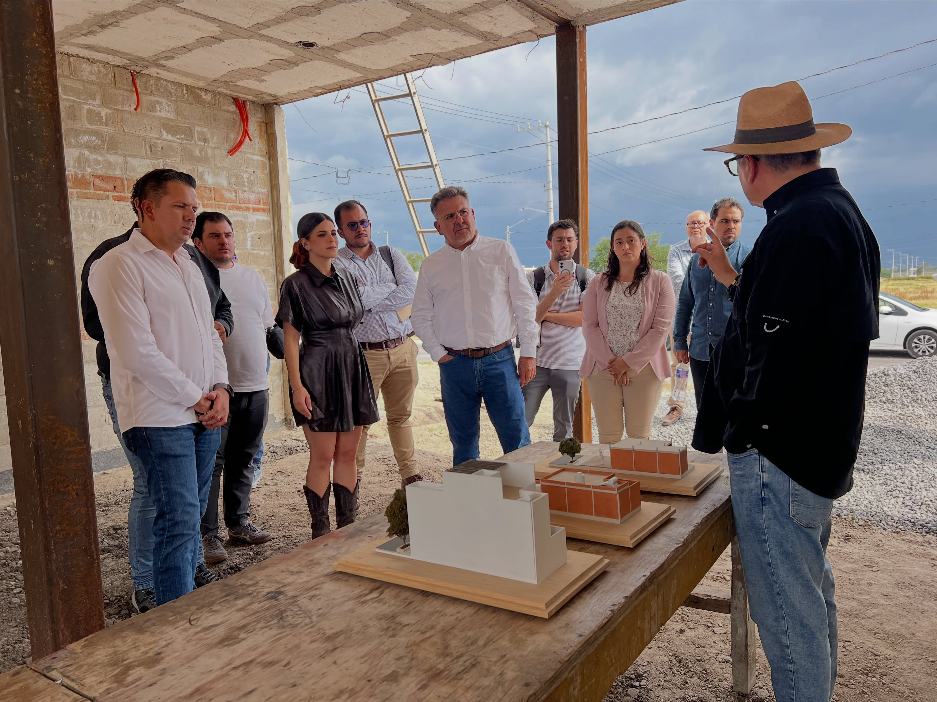 César Molina afianza alianza con el Gobierno de Jalisco para proyecto de vivienda popular en Jamay