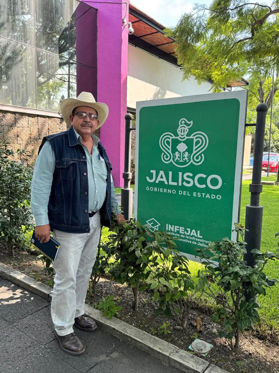 Ricardo Hernández da seguimiento a obras escolares y a la próxima apertura del Centro de Salud de La Barca