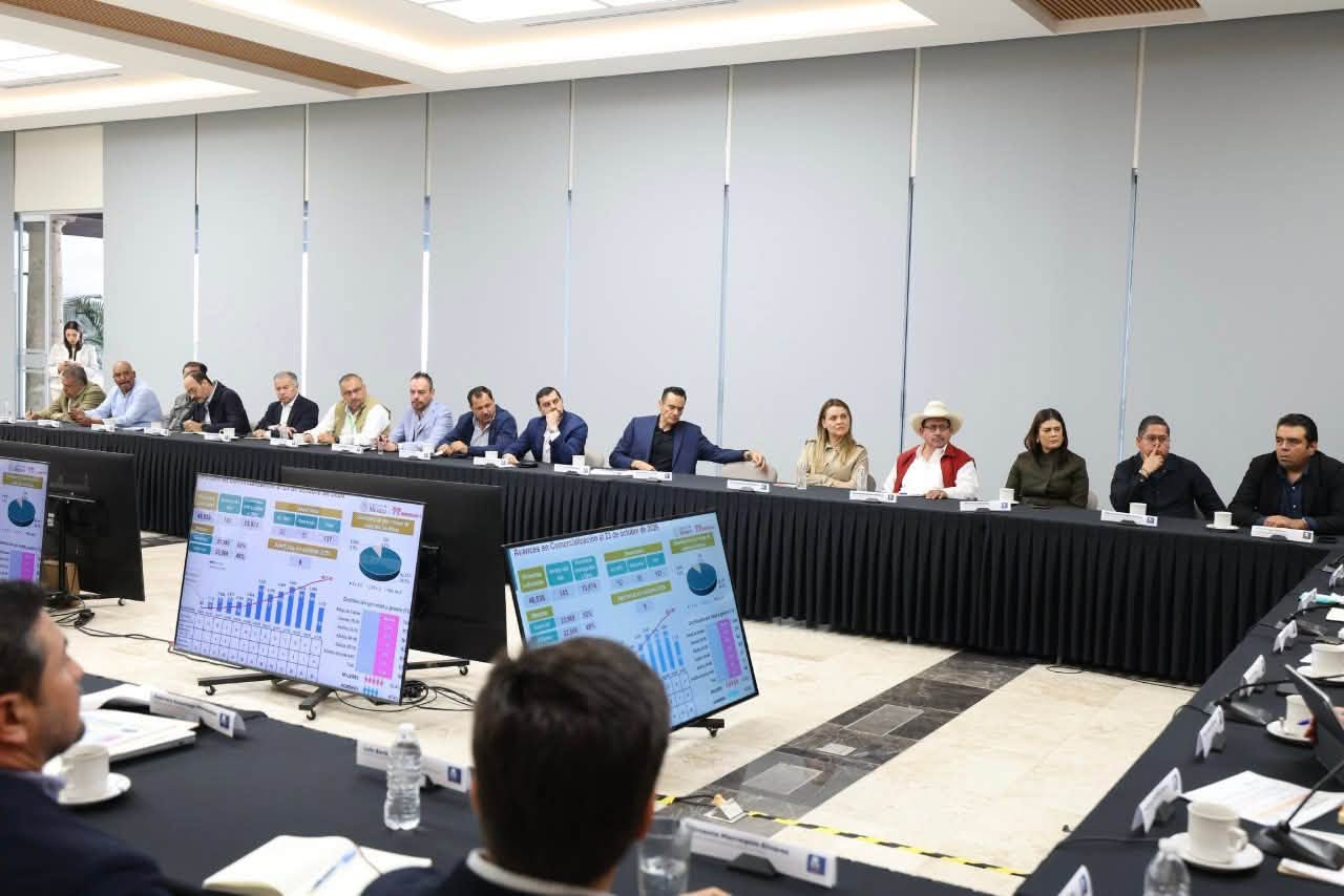 RICARDO HERNÁNDEZ PARTICIPA EN REUNIÓN PARA IMPULSAR EL PROGRAMA VIVIENDA PARA EL BIENESTAR